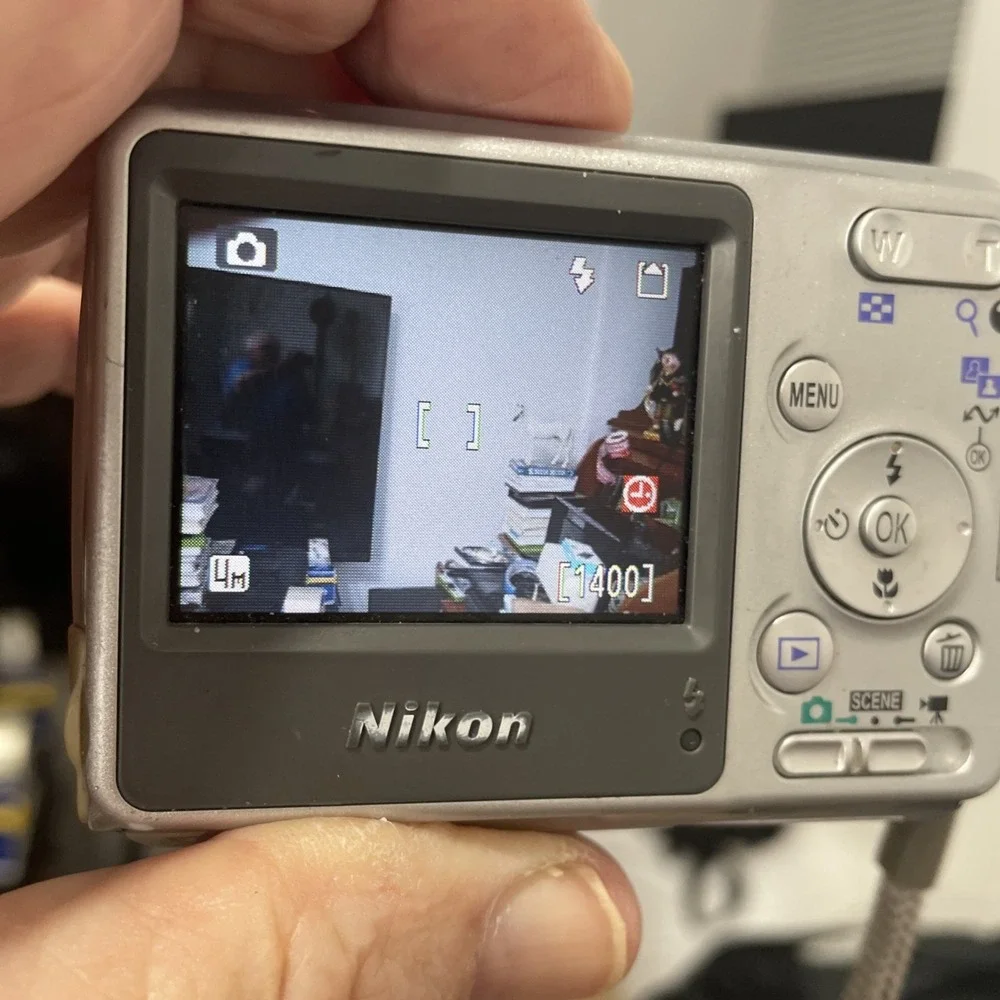 Nikon coolpix l4